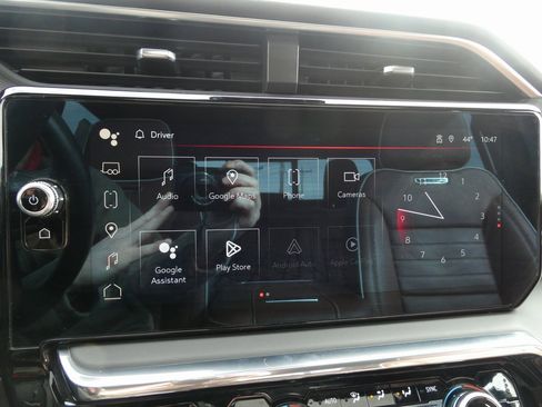 Certified 2024 GMC Sierra 2500 Denali Ultimate image 32