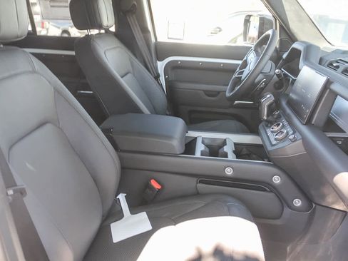 New 2025 Land Rover Defender 130 V8 image 22