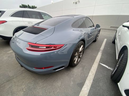 Used 2018 Porsche 911 Carrera RWD image 6