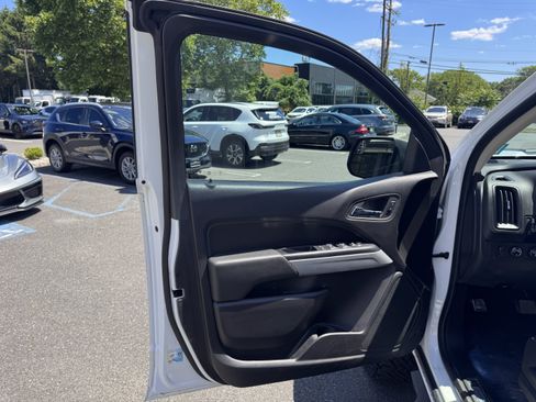 Used 2018 Chevrolet Colorado ZR2 AWD/4WD image 22