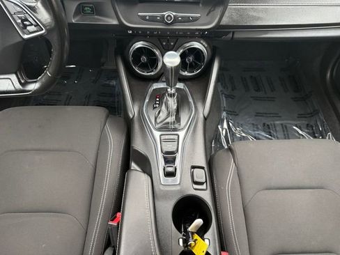 Used 2018 Chevrolet Camaro LT image 5