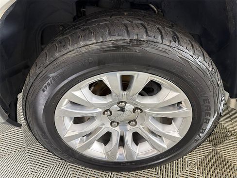 Used 2017 RAM 1500 Laramie Longhorn image 13