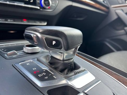 Used 2018 Audi Q5 2.0T Premium Plus w/ Premium Plus Package AWD/4WD image 26