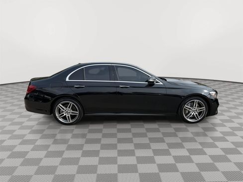 Used 2017 Mercedes-Benz E 300 4MATIC image 8
