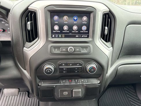 Used 2020 Chevrolet Silverado 1500 Custom w/ Custom Value Package image 21