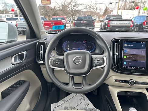 Used 2023 Volvo XC40 B5 Plus w/ Driver Assist Package image 13