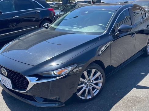 Used 2023 MAZDA MAZDA3 s FWD image 2