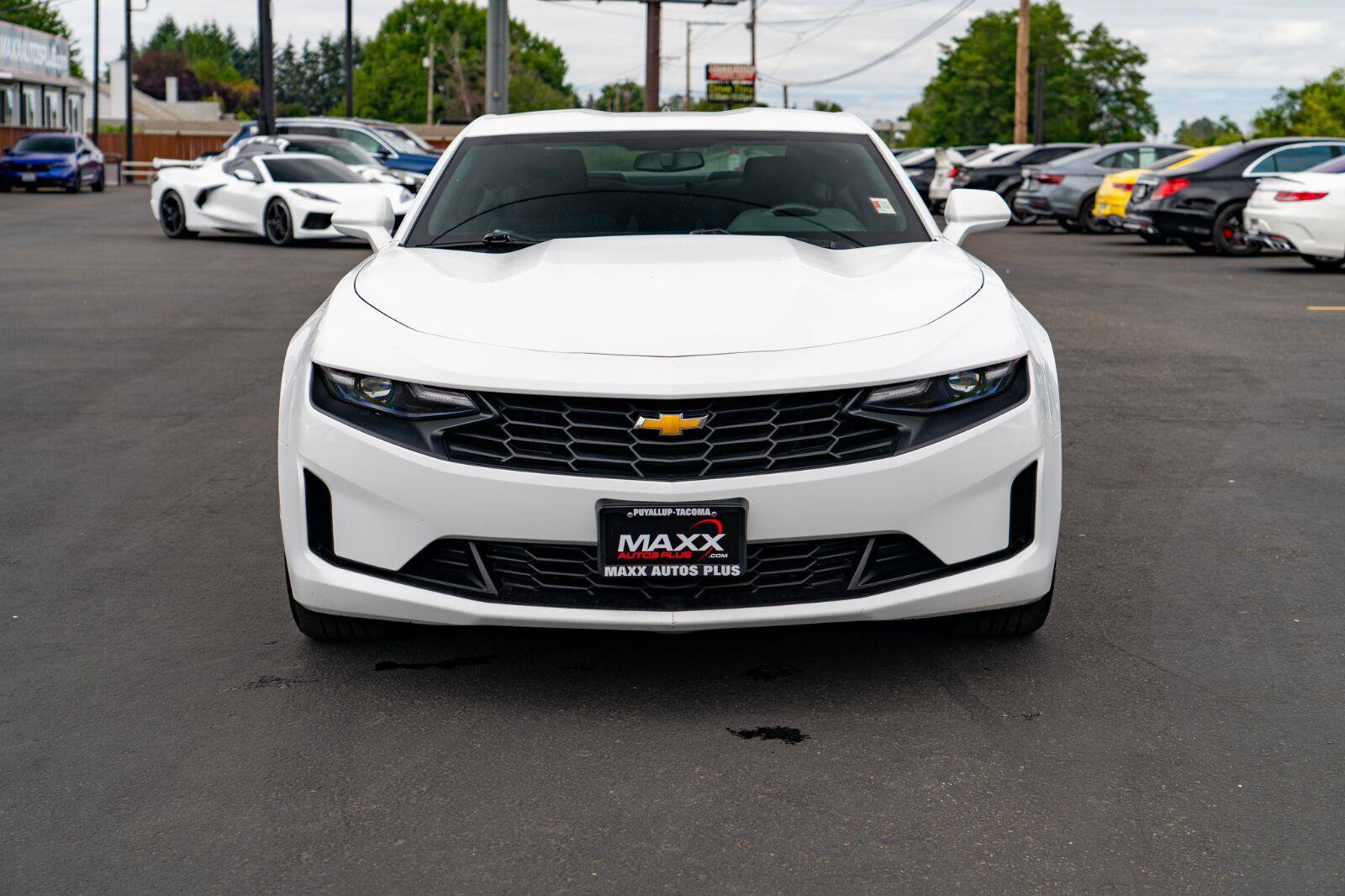 Used 2023 Chevrolet Camaro LT RWD image 3
