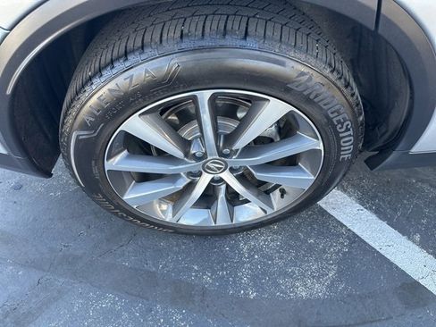 Certified 2025 Acura MDX w/ Technology Package image 23