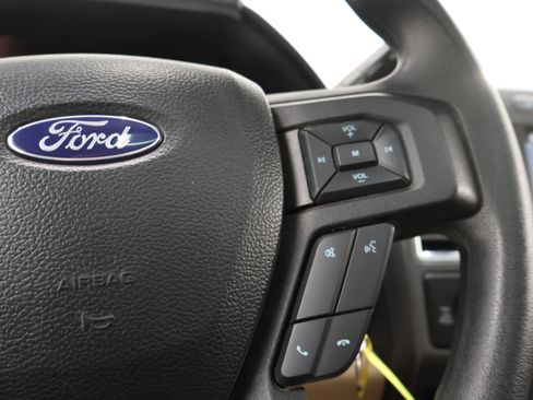 Used 2018 Ford F250 XLT w/ XLT Premium Package AWD/4WD image 15