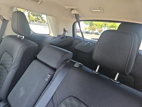 Used 2024 Nissan Pathfinder SV FWD image 12
