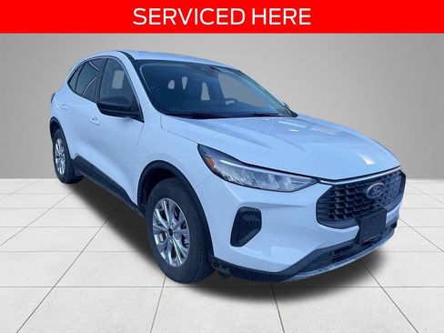 Used 2024 Ford Escape Active image 3