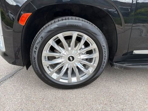 Used 2022 Cadillac Escalade ESV Luxury AWD/4WD image 26