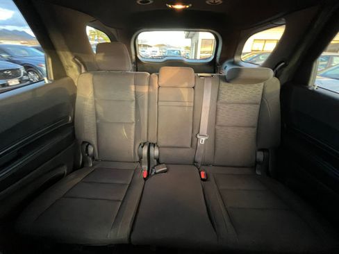 Used 2023 Dodge Durango SXT image 38