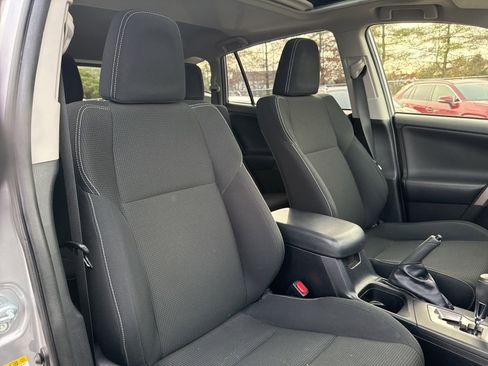 Used 2018 Toyota RAV4 XLE image 14