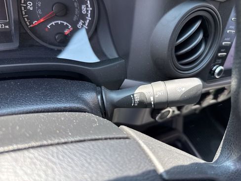 Used 2023 Toyota Tacoma SR image 33