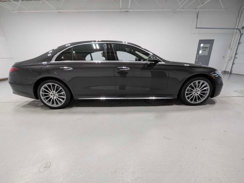 Certified 2023 Mercedes-Benz S 500 4MATIC image 7