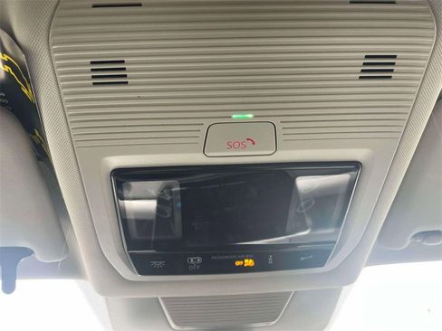 New 2026 Volkswagen Tiguan SE R-Line image 27