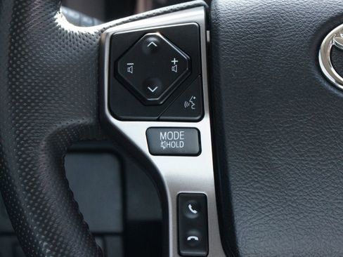 Used 2022 Toyota Tacoma SR5 w/ SR5 Appearance Package (SM) image 7