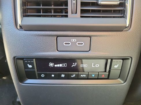 New 2026 MAZDA CX-90 3.3 Turbo w/ Preferred Package AWD/4WD image 12
