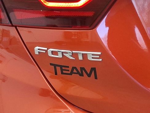 Used 2021 Kia Forte GT-Line image 23