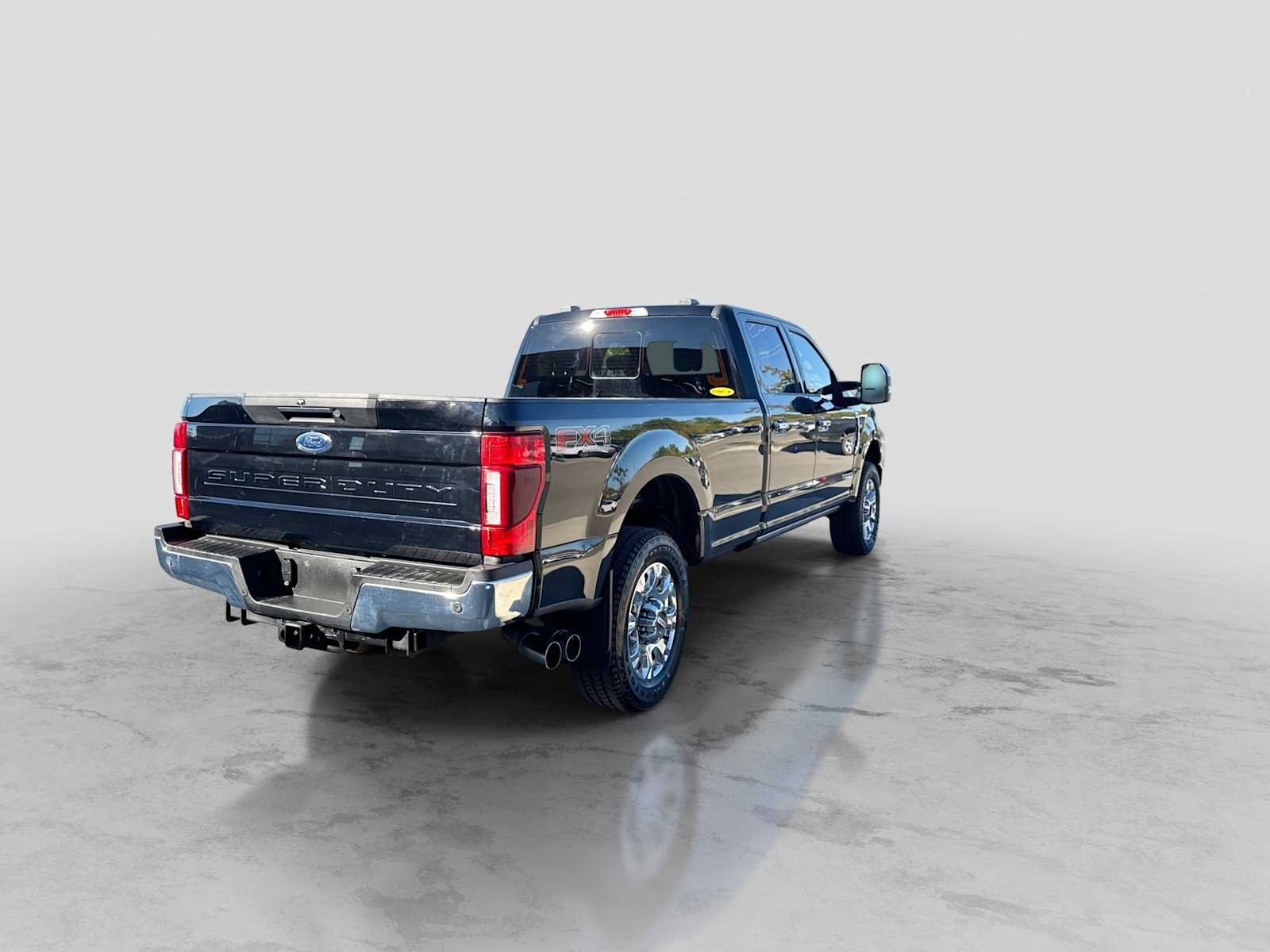 Used 2022 Ford F250 Lariat w/ Lariat Ultimate Package AWD/4WD image 6