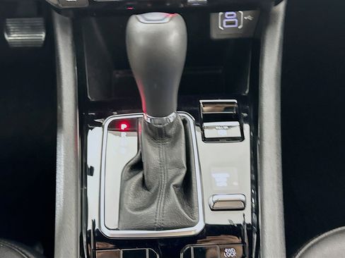 Used 2025 Jeep Compass Limited image 24