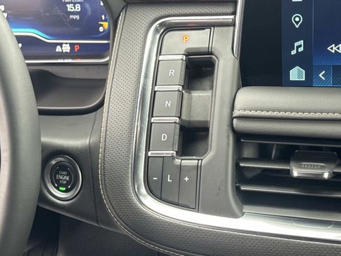 Certified 2024 Chevrolet Suburban Premier image 5