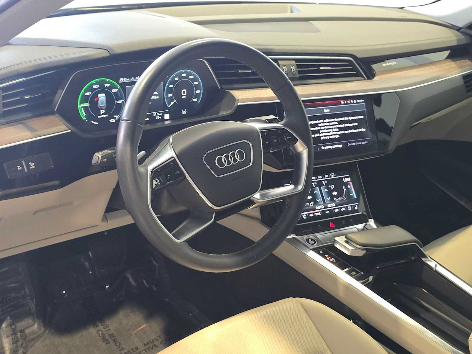 Used 2024 Audi Q8 e-tron Premium Plus w/ Premium Plus Package AWD/4WD image 4