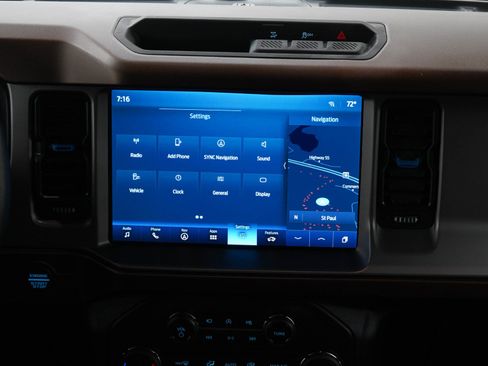 Used 2022 Ford Bronco Outer Banks AWD/4WD image 15