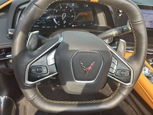 Used 2023 Chevrolet Corvette Stingray Preferred Conv w/ Z51 Performance Package RWD image 8