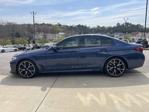 Used 2022 BMW 540i w/ M Sport Package image 3