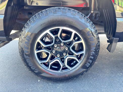 Used 2022 Ford F150 XLT w/ Equipment Group 302A High AWD/4WD image 11