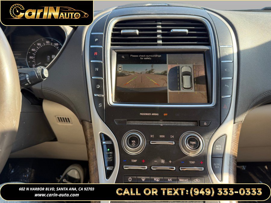 Used 2016 Lincoln MKX Reserve w/ Technology Package FWD image 18