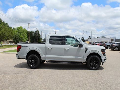 New 2026 Ford F150 XLT w/ Equipment Group 302A MID AWD/4WD image 4