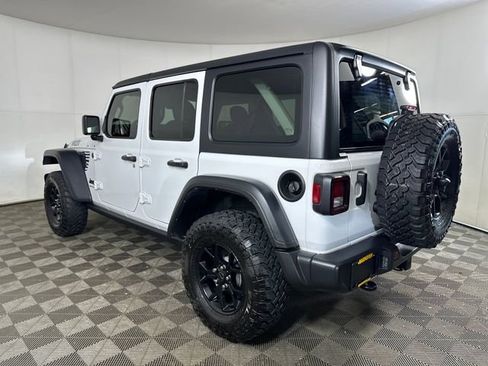 Used 2024 Jeep Wrangler Willys image 5