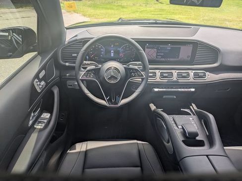 Used 2025 Mercedes-Benz GLE 350 4MATIC image 29