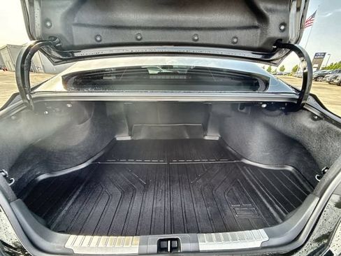 Used 2025 Toyota Camry XLE FWD image 23