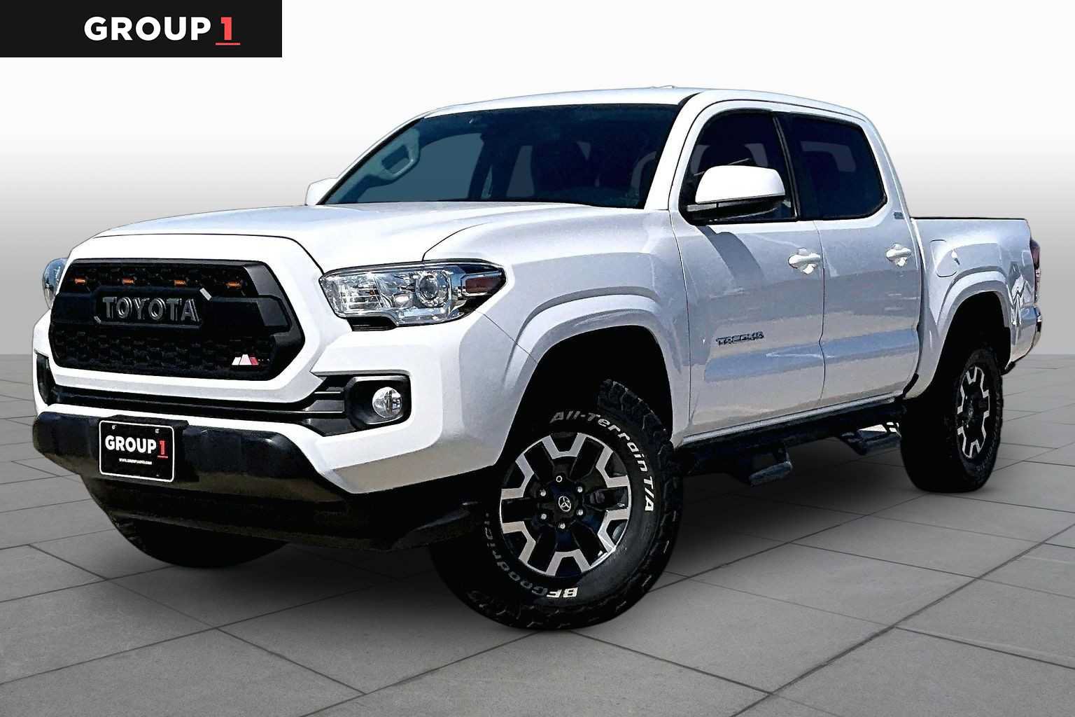 Used 2020 Toyota Tacoma SR5 RWD image 1