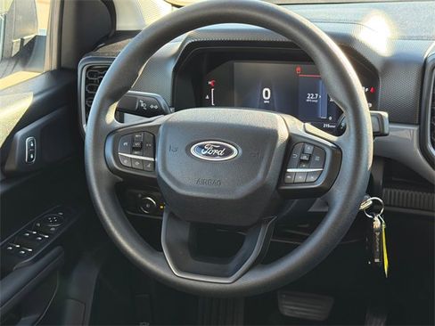 Used 2025 Ford Ranger XL image 12