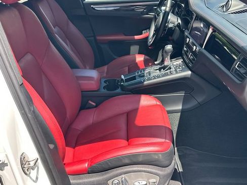 Used 2021 Porsche Macan S AWD/4WD image 13