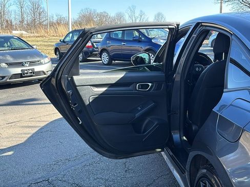 Used 2023 Honda Civic Sport image 29
