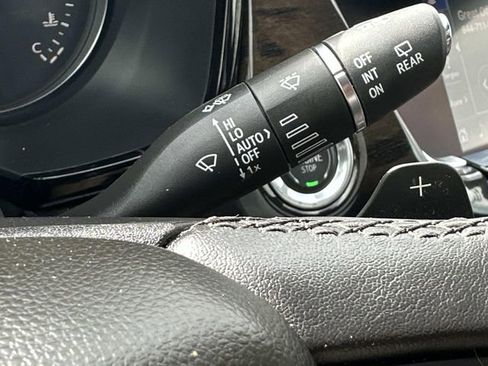 Used 2020 Cadillac XT6 Premium Luxury FWD image 25