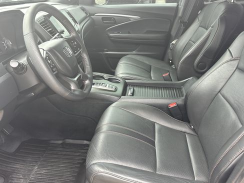 Used 2023 Honda Passport TrailSport image 10