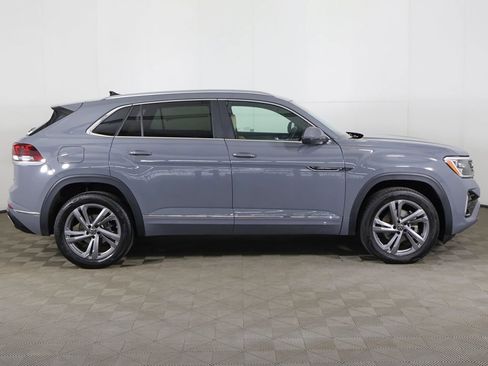 Used 2024 Volkswagen Atlas Cross Sport SEL R-Line AWD/4WD image 22