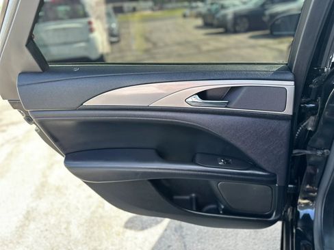 Used 2017 Lincoln MKZ Premiere FWD image 21