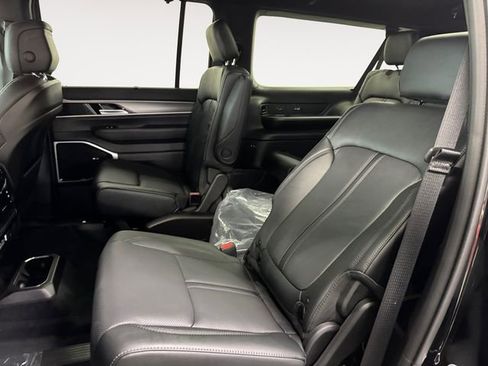 New 2026 Jeep Grand Wagoneer L Limited AWD/4WD image 21