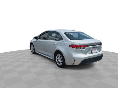 Used 2023 Toyota Corolla LE FWD image 7