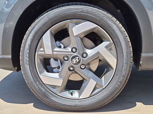 New 2026 Hyundai Venue SEL FWD image 13