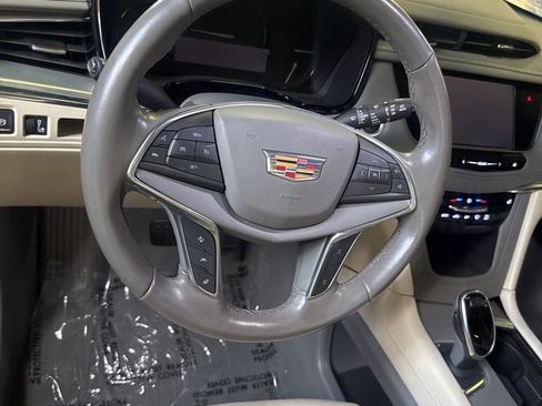 Used 2019 Cadillac XT5 Luxury FWD image 10